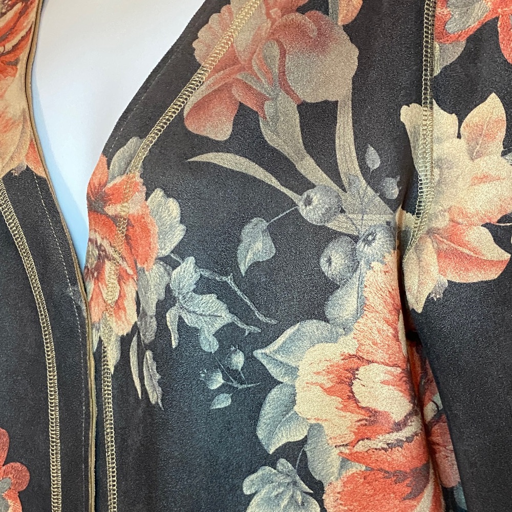 Chic Floral Open Front Jacket - Picture 6 of 13
